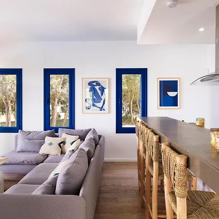 Orchard - Newly Refreshed, Myconian Design With Infinity Pool, Close To Profitis Elias And Located Five Minutes Away From The Heart Of Villa